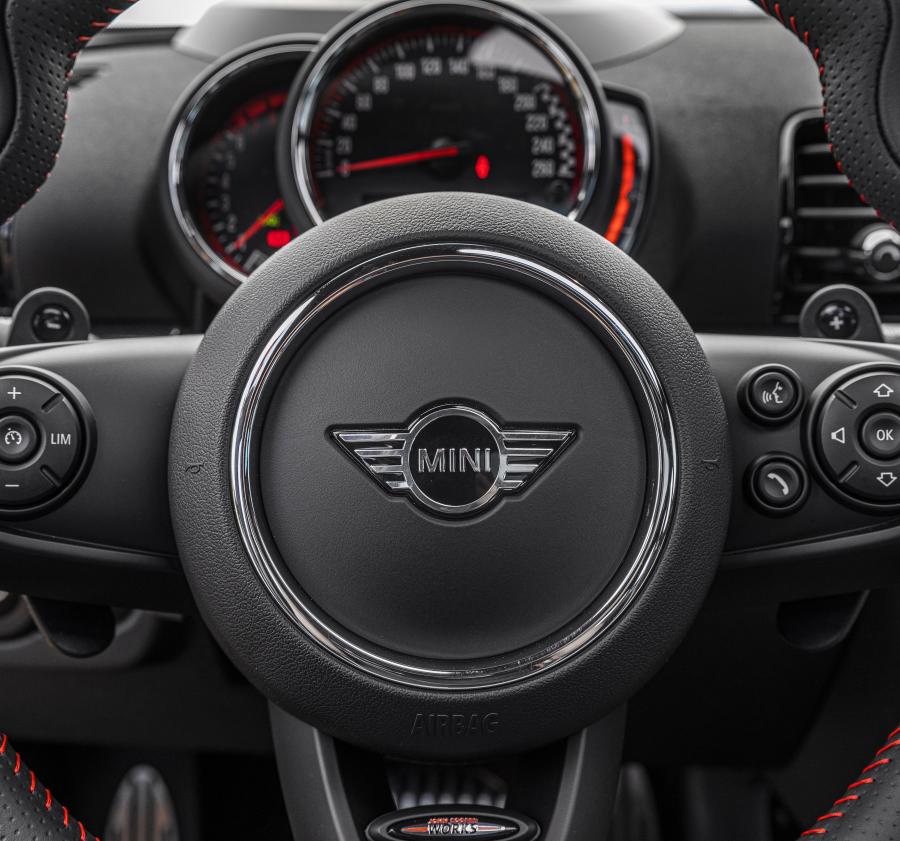 Панель приборов Mini John Cooper Works Clubman (F54) 2019 года  (LA) (фото 33 из 41)